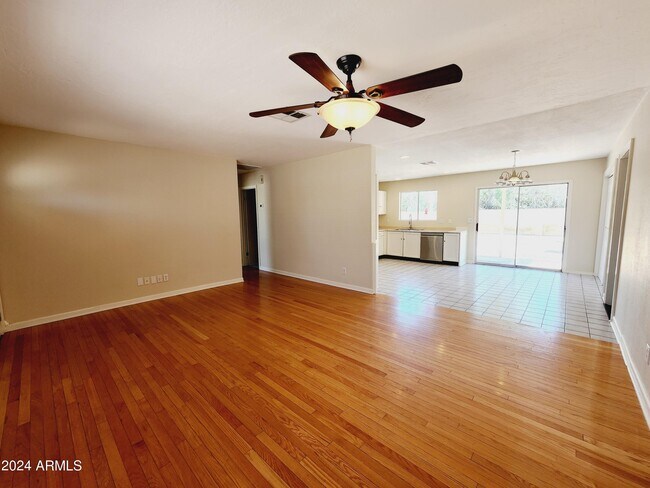 Building Photo - 6115 W Laredo St