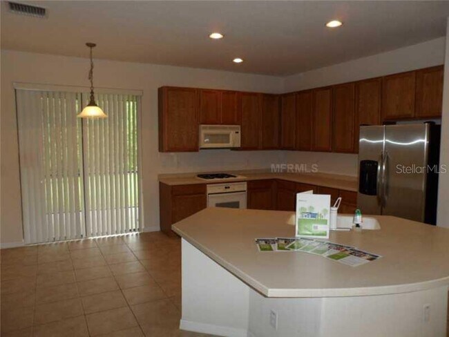 Foto del edificio - 8237 Dunham Station Dr