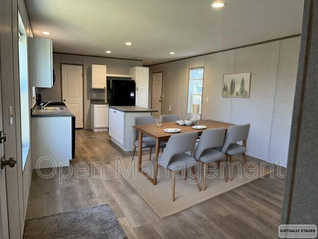 Foto del edificio - 4015 Tower Ave