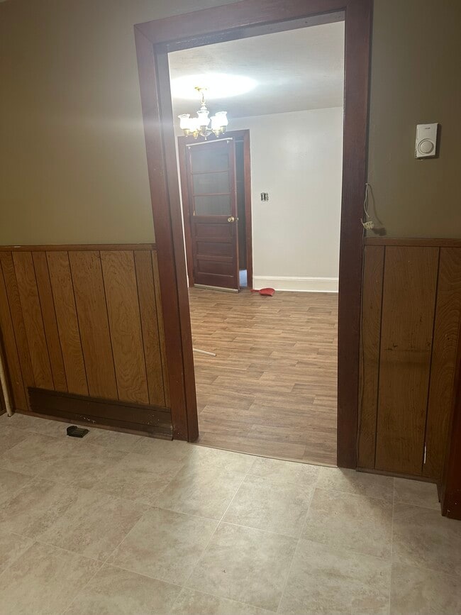 Building Photo - 186 Bradley St