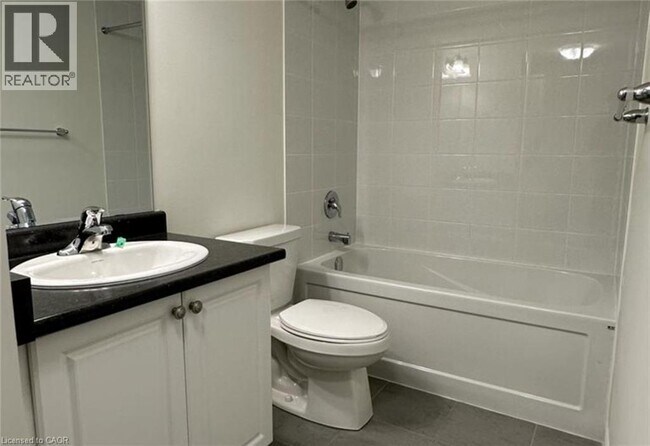 Photo du bâtiment - 2789 Eglinton Ave E