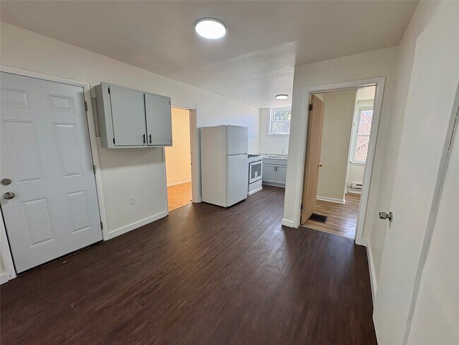 Foto del edificio - 100 St Charles St