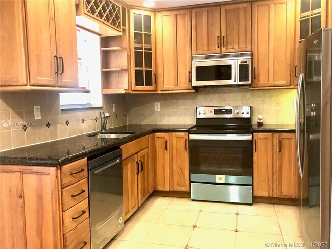 Foto del edificio - 5760 SW 51st St