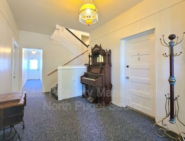 Building Photo - 2301 Rucker Ave