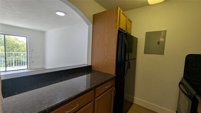 Foto del edificio - 445 SW 11th St