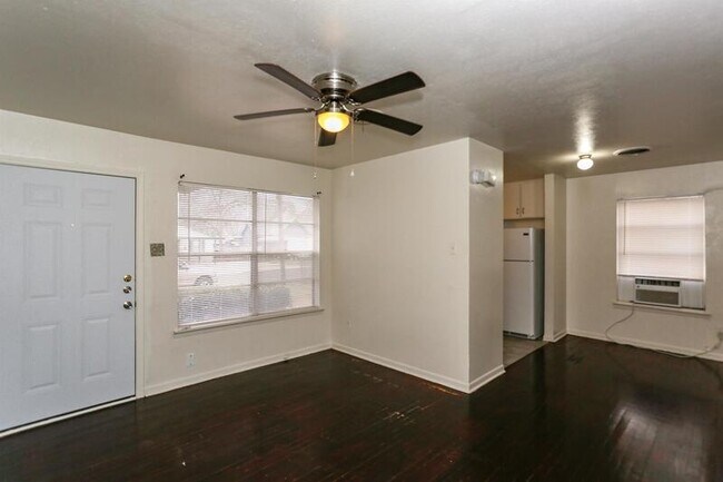 Foto del edificio - 507 Adams Ave