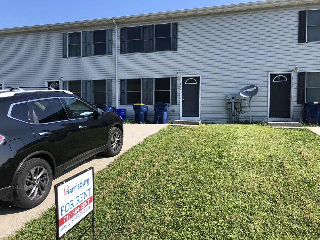 1094 Rd, Middletown, PA 17057 Townhome Rentals in