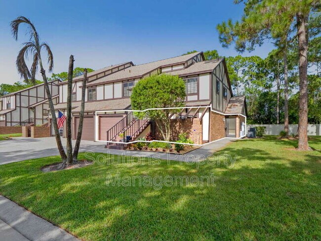 Building Photo - 751 Greenwood Manor Cir