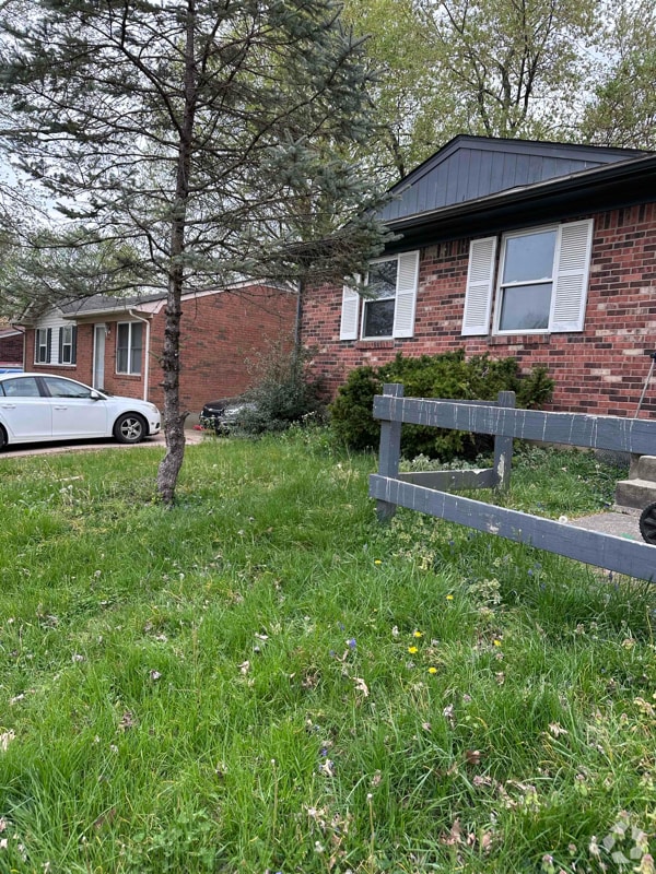 Building Photo - 5819 Medtree Pl