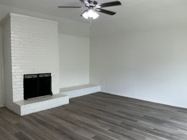 Building Photo - 16223 Barcelona Dr