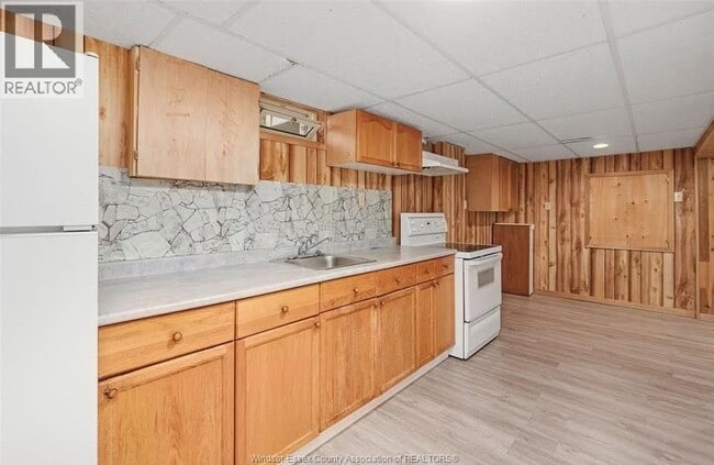 Building Photo - 9597 Avery Ln