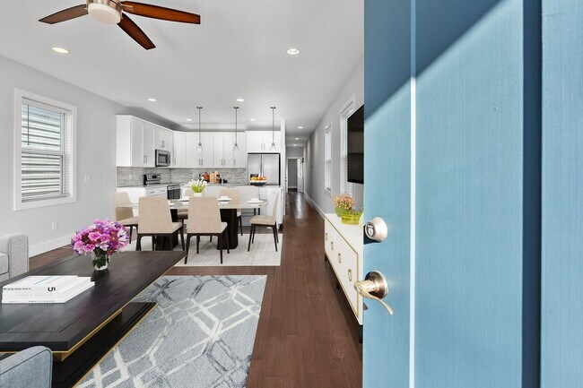 Foto del edificio - Available Now! 4 Bed, 3.5 Bath, Convenient Charlotte Park location!