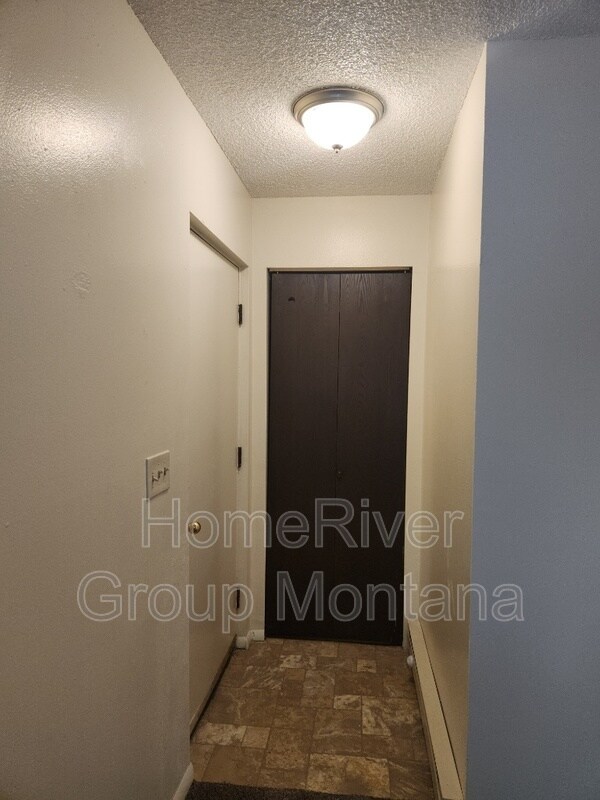Building Photo - 2131 S 4th St W