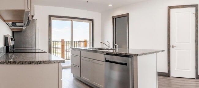 Building Photo - 2961 Aspen Dr