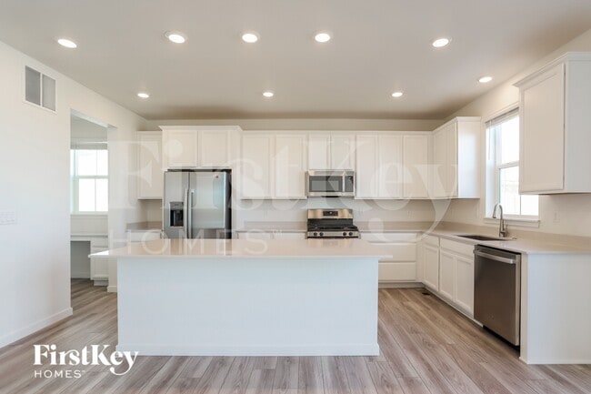 Foto del edificio - 13169 E 110th Ave.