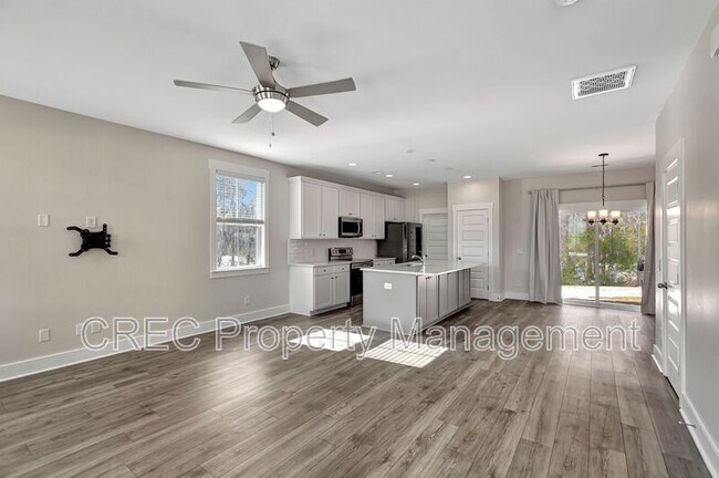 Foto del edificio - 7811 Park Gate Dr