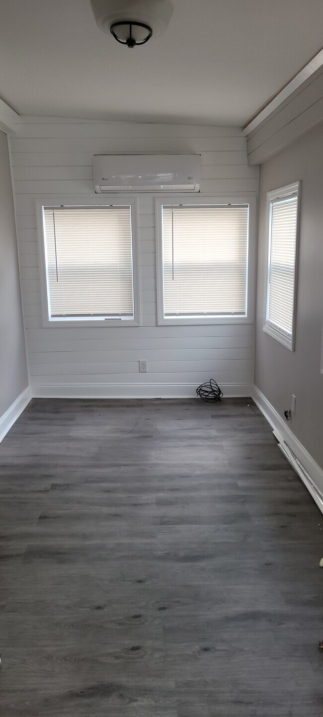 Enclosed Sun room - 133 Lehigh Ave