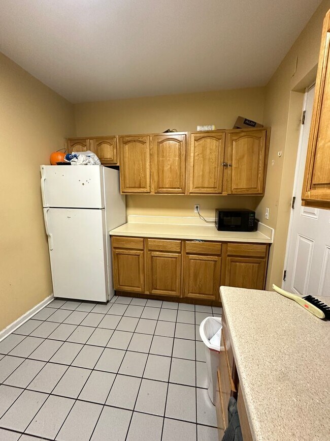 Photo - 3854 Spring Garden St Apartment