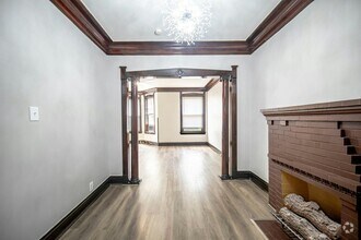 Building Photo - 6360 S Greenwood Ave