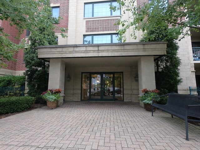 Building Photo - 5 W Central Rd