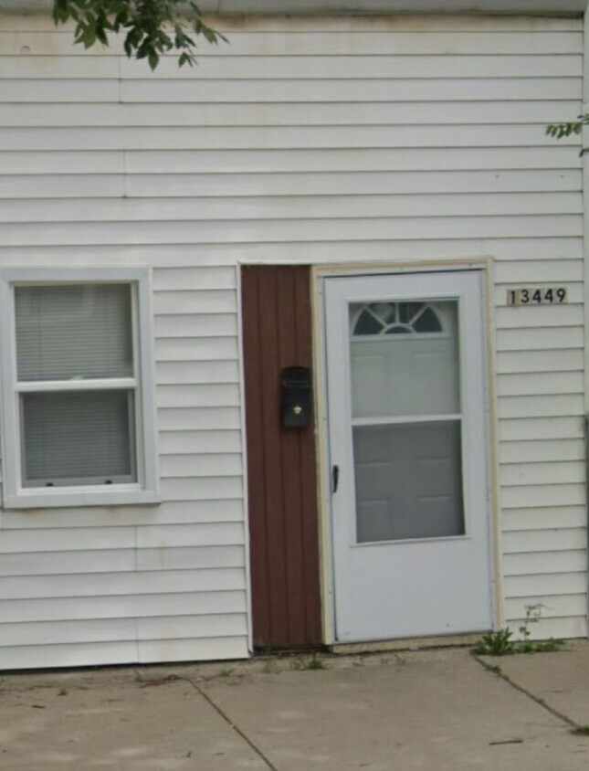 Foto principal - 13449 S Baltimore Ave