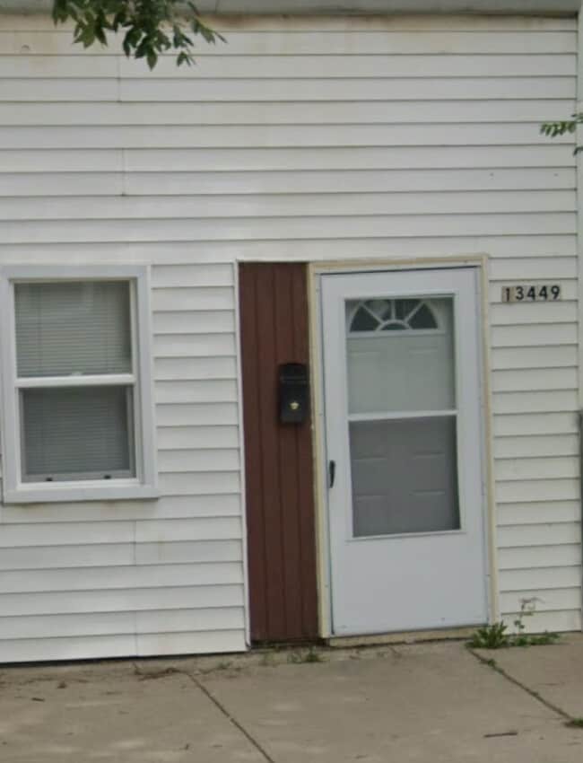 Building Photo - 13449 S Baltimore Ave