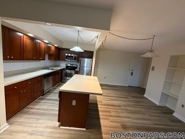 Foto del edificio - 385 Massachusetts Ave