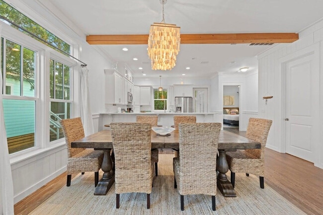 Foto del edificio - 285 Cassine Garden Cir