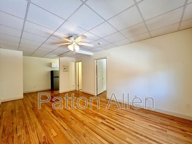 Building Photo - 43 Ravenscroft Dr