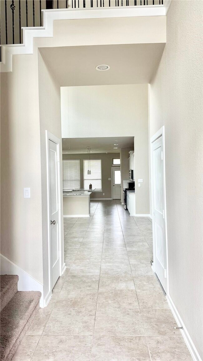 Building Photo - 16018 Muster Oak Dr
