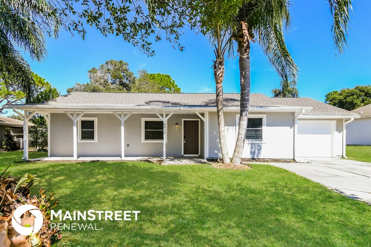 Foto principal - 6342 Brack St