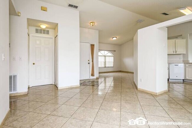 Building Photo - Beautiful 3/2 Home for Rent in Kissimmee
