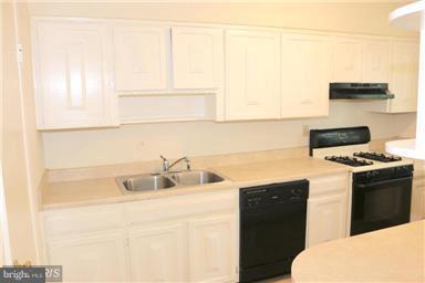 Foto del edificio - 3205 Birchdale Square