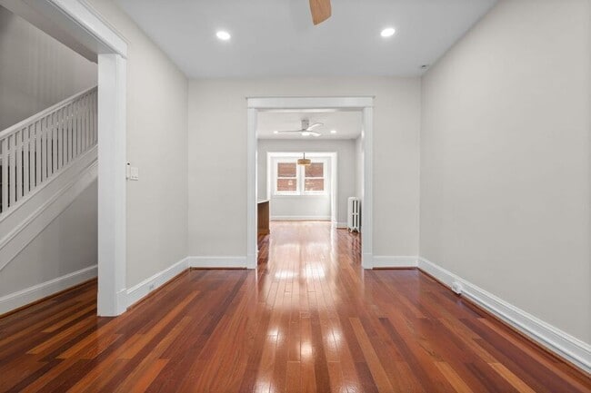 Foto del edificio - 4302 3rd St NW