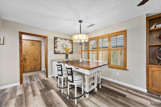 Foto del edificio - 1503 Calle Hermosa