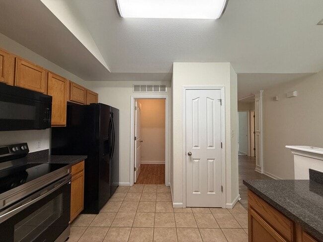 Building Photo - 1040 Treble Ct