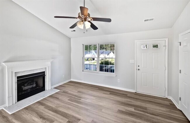 Foto del edificio - 1131 Summit Hills Dr