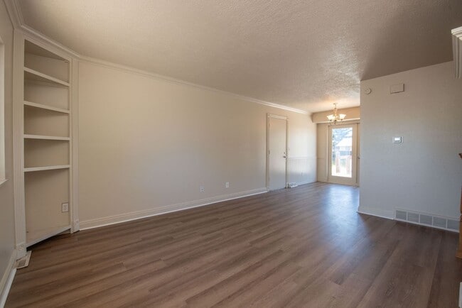 Photo - Country Living at its Best in Gilcrest House