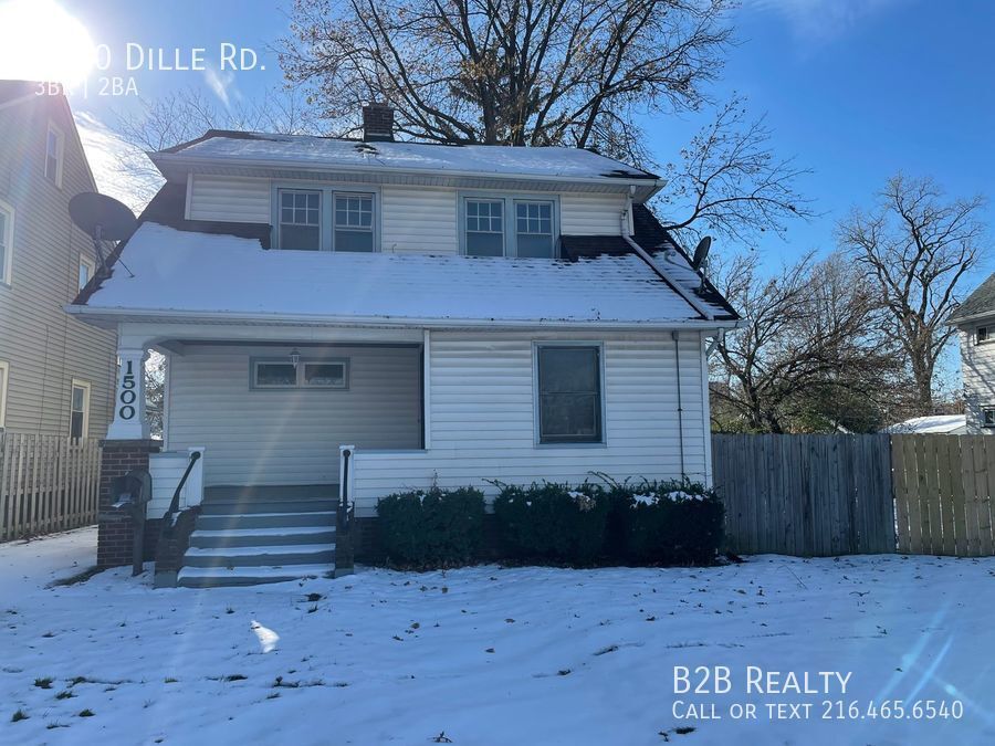 Primary Photo - Beautiful and Newly Renovated Single Famil...