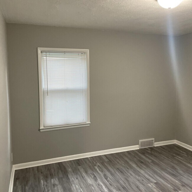 Foto del edificio - 5707 N 35th St