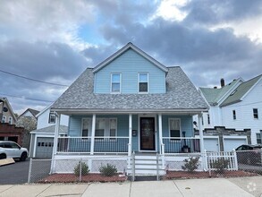 Building Photo - 36 Wolcott St