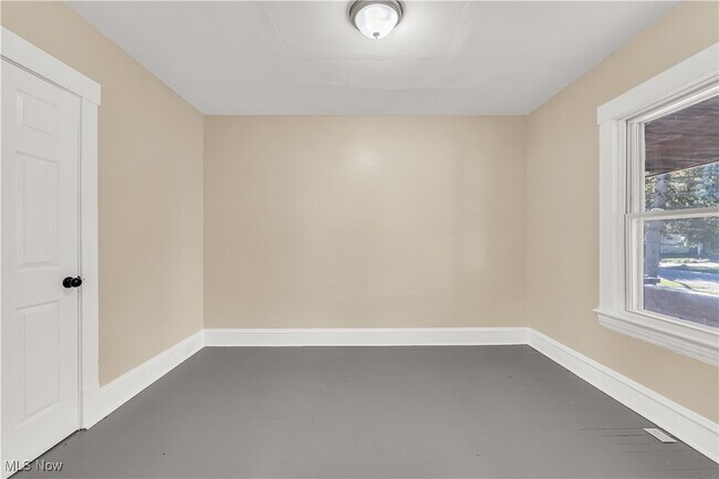 Foto del edificio - 3865 W 16th St