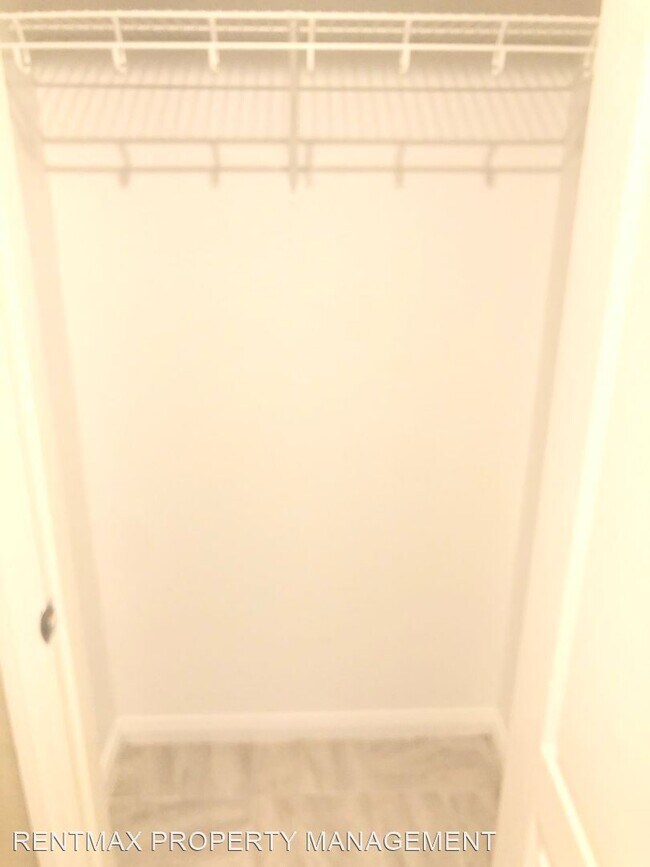Building Photo - 2 br, 2 bath House - 3916 SWEET PINES ST U...