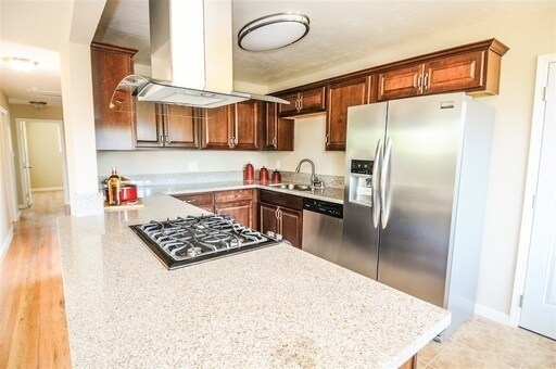 Building Photo - GORGEOUSLY RENOVATED 3BD/2BA HOME IN CLAIREMONT! AVAILABLE JUNE~ ONLY $4,895/mo!