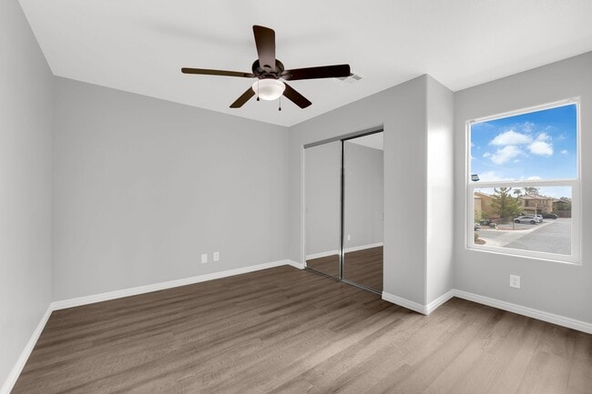 Building Photo - 7470 Margollini St