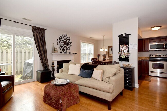 Foto del edificio - 15 Foxcroft Rd