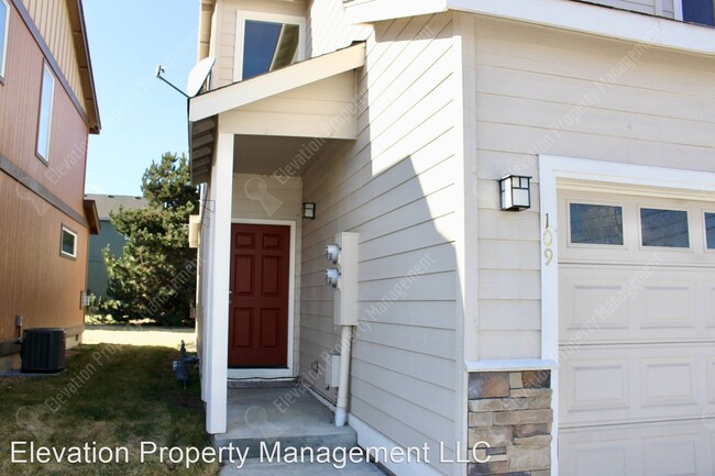 Building Photo - 3 br, 2.5 bath House - 109 SW 25th St