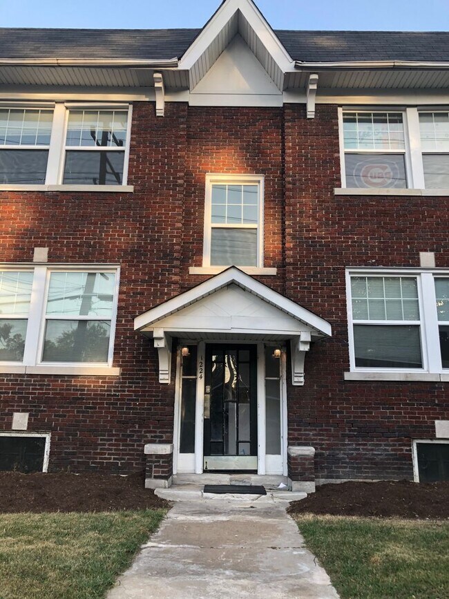 Foto del edificio - 1224 Tamm Ave