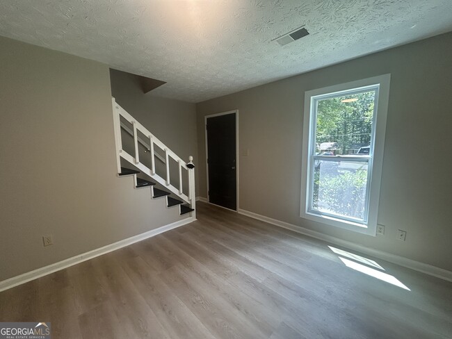 Building Photo - 115 Meadowbrook Ct