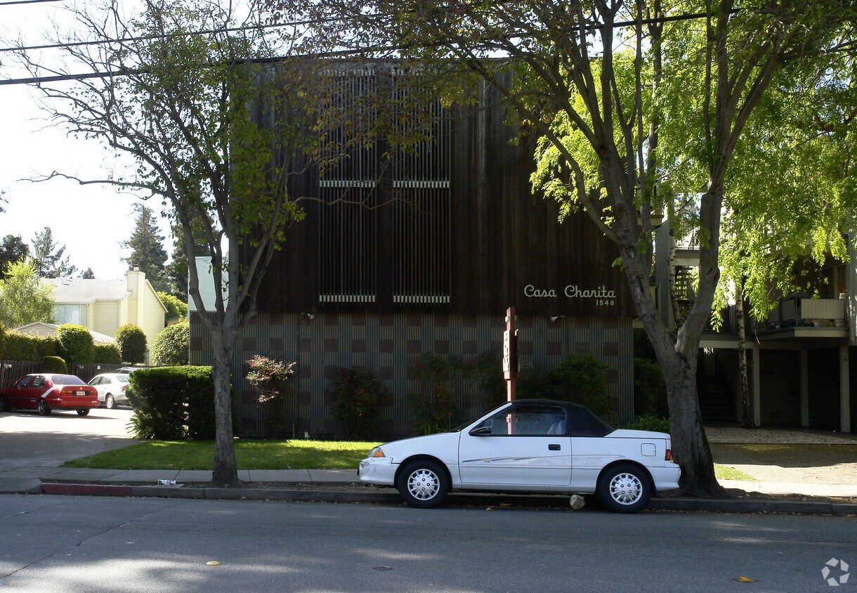 Foto del edificio - Viking Manor